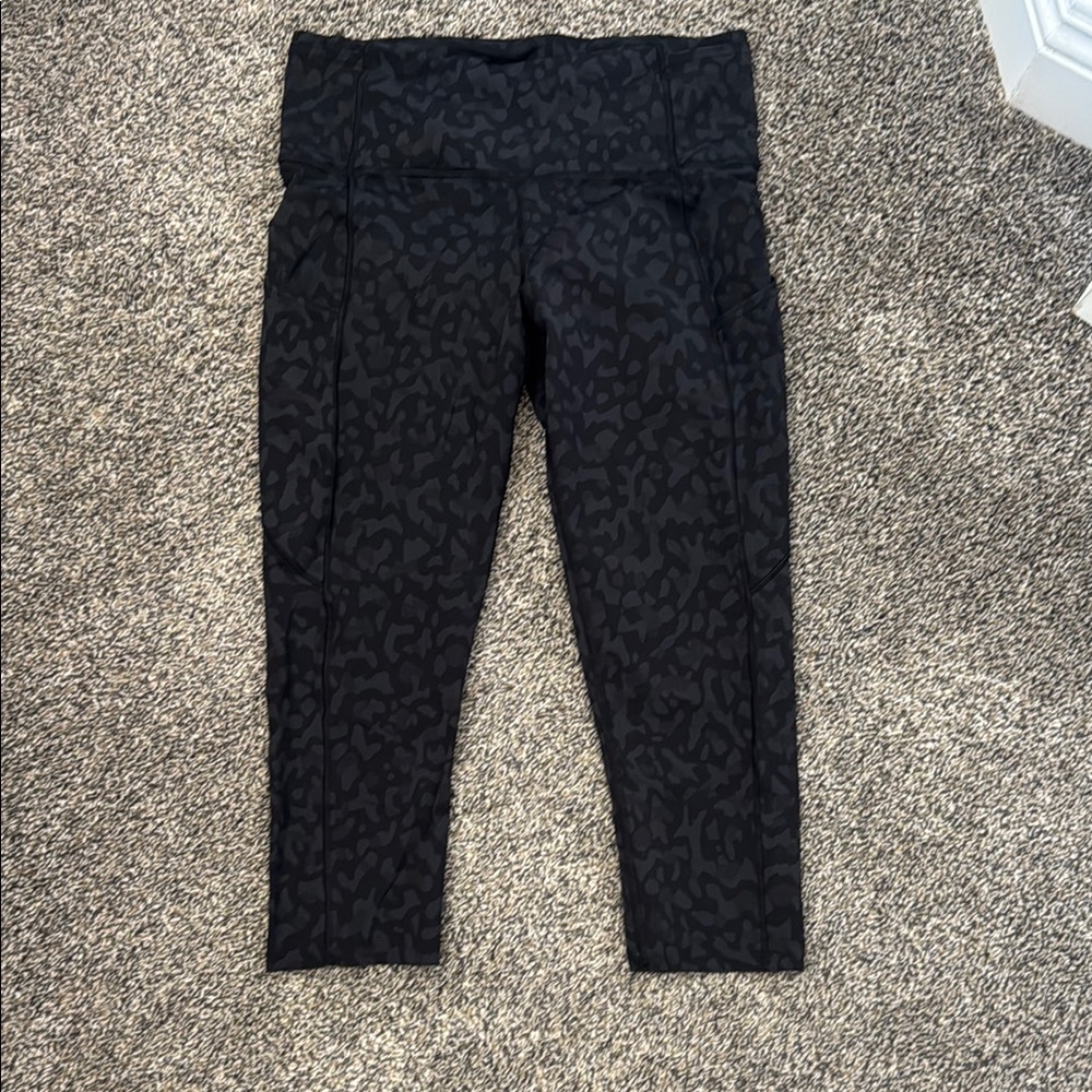 lululemon athletica Fast and Free Capri Leggings